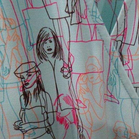 BCBGMaxAzria Fun Blue Wrap Dress with Modern Pattern M - Picture 5 of 11